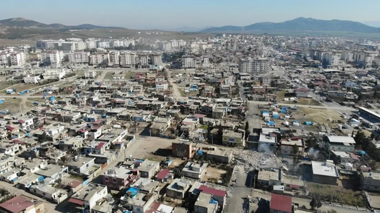 Depremde 26 kişiye mezar olmuştu! Kavak Apartmanı sanıkları hakkında yeni gelişme
