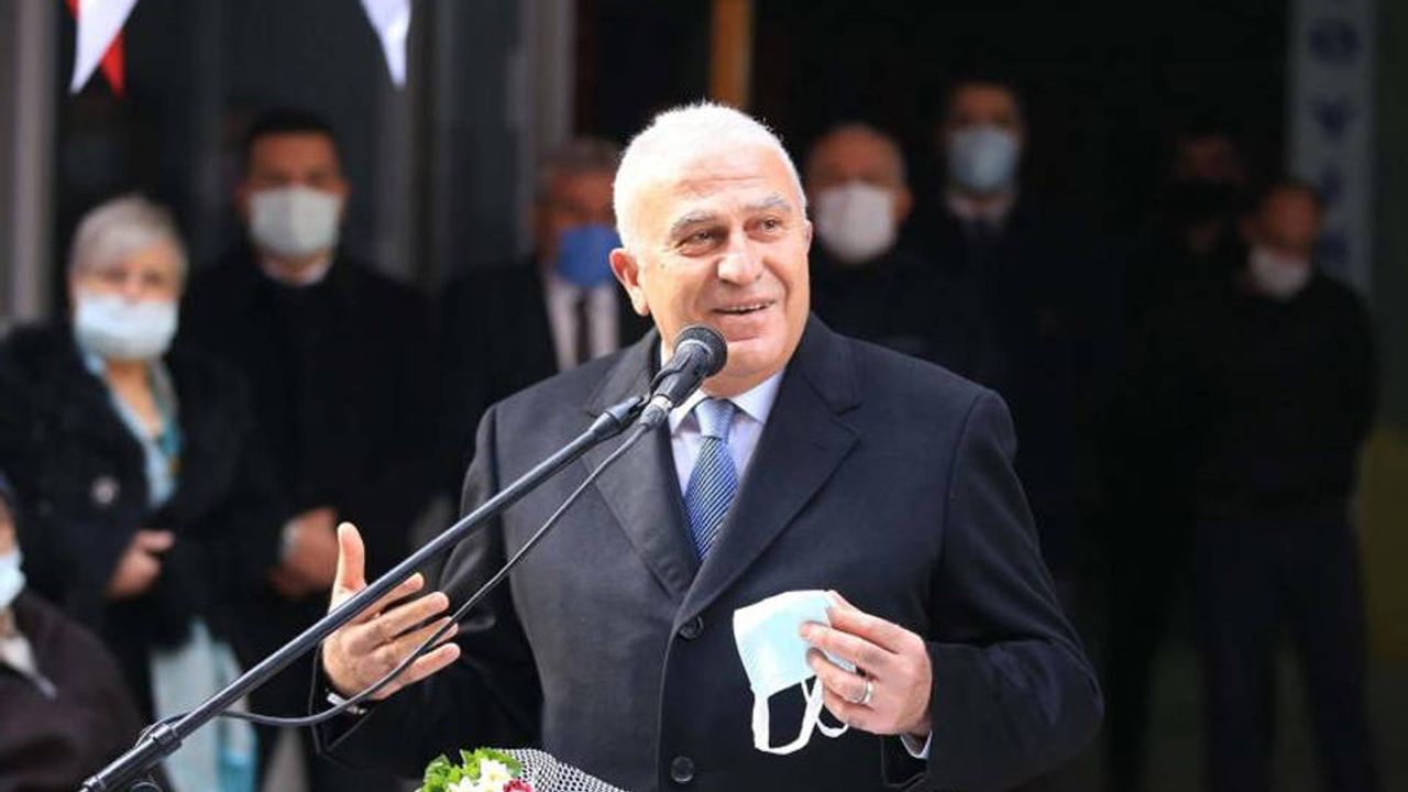 Efeler Belediye Başkanı Mehmet Fatih Atay, CHP'den istifa etti