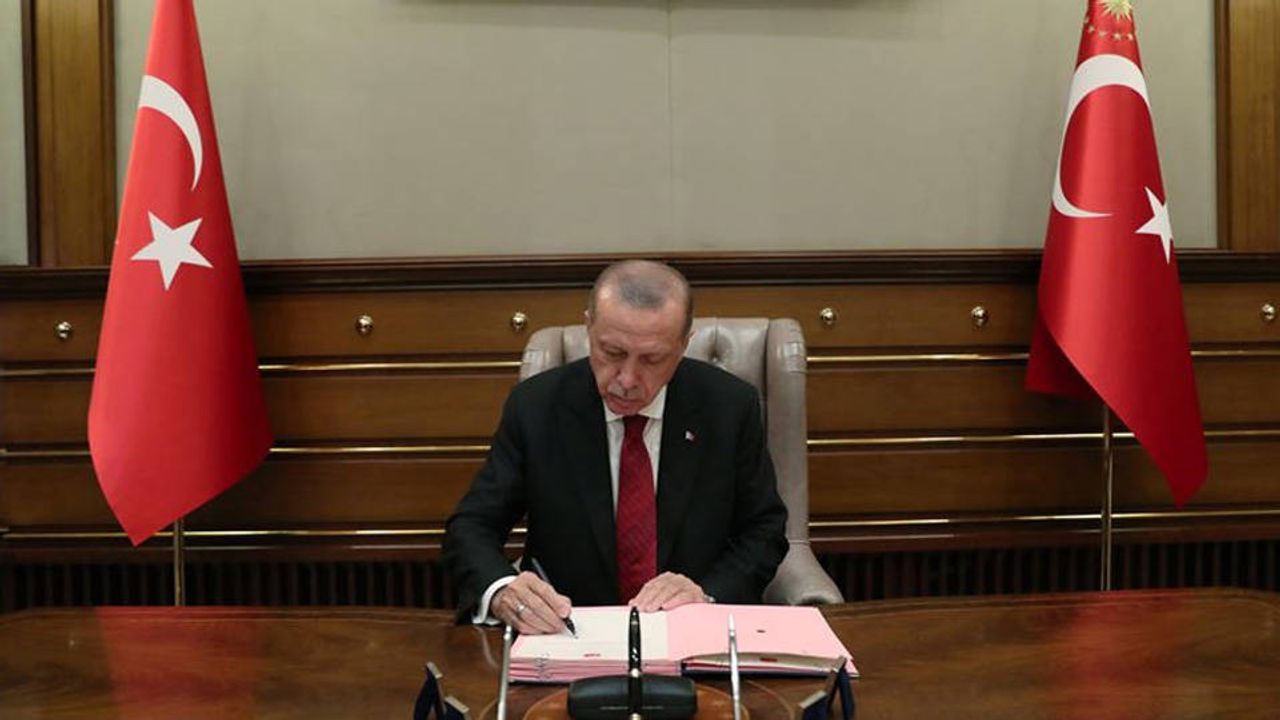 Resmi Gazete'de yayımlandı: Erdoğan'dan gece yarısı atama ve görevden alma
