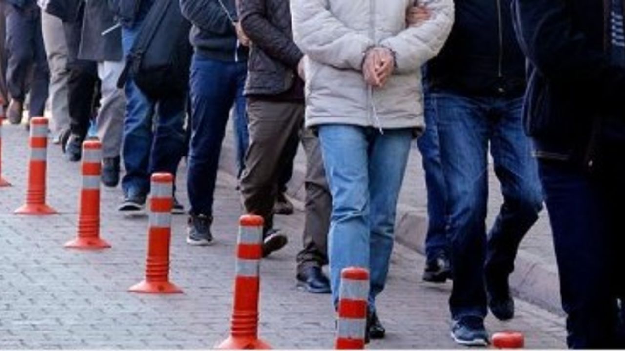 Eskişehir'de jandarmadan uyuşturucu operasyonu! 13 şüpheli gözaltına alındı.
