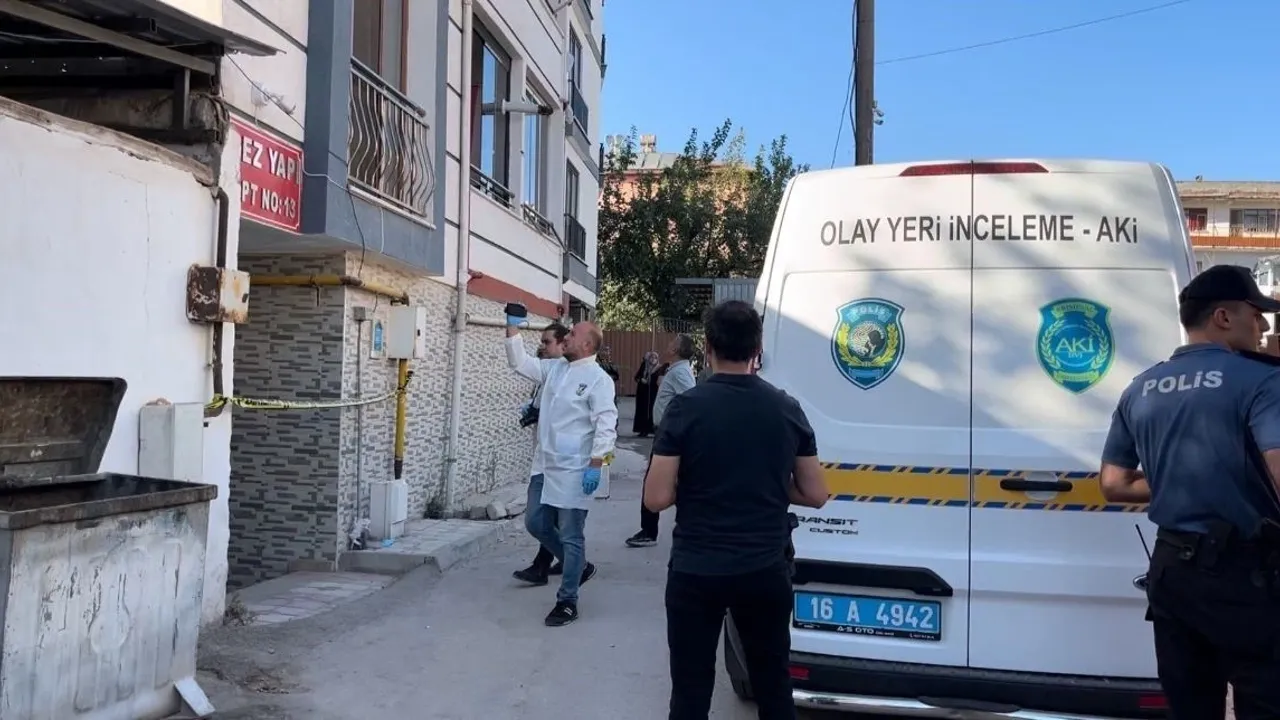 Bursa’da halasını öldürüp babaannesini yaralayan genç yakalandı