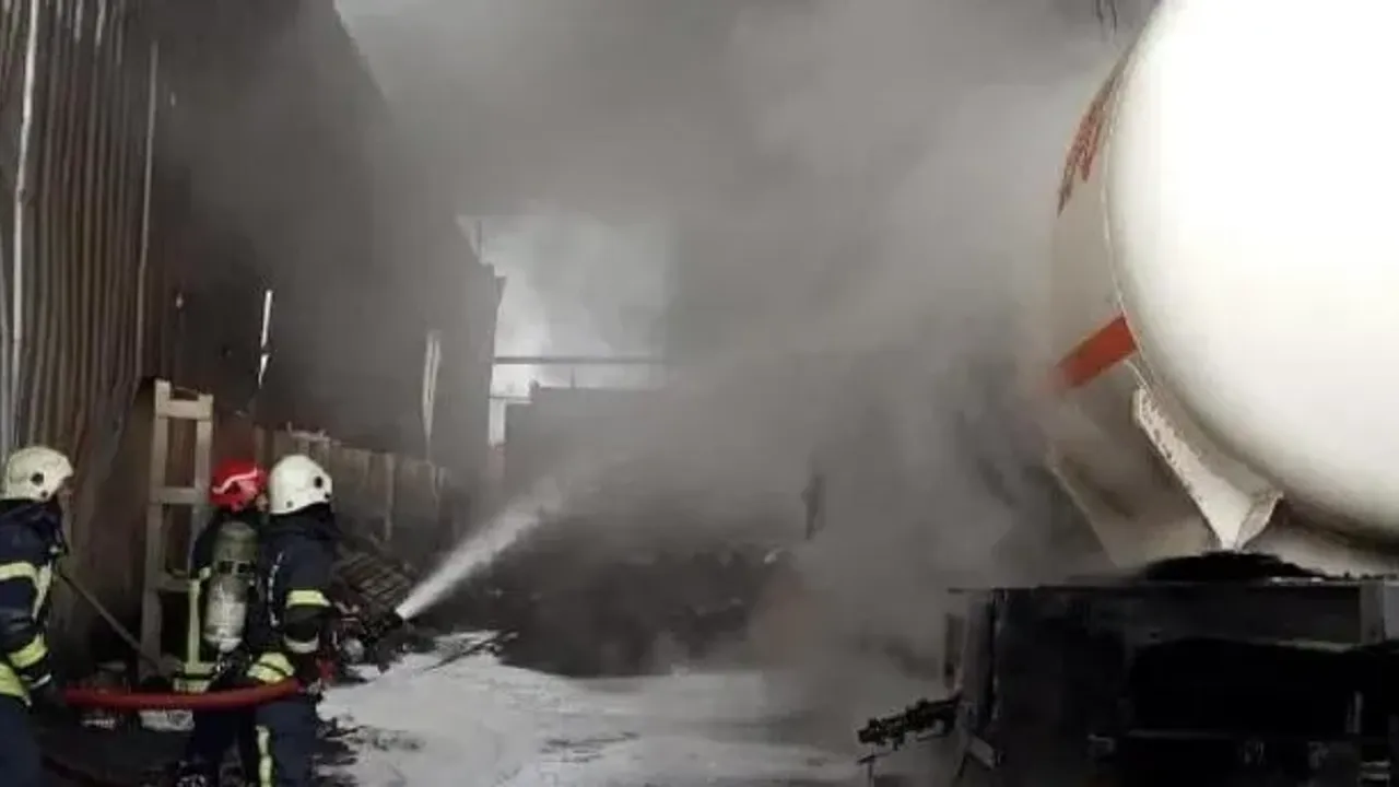 Kocaeli'deki fabrikada patlama: 1 işçi yaralandı!