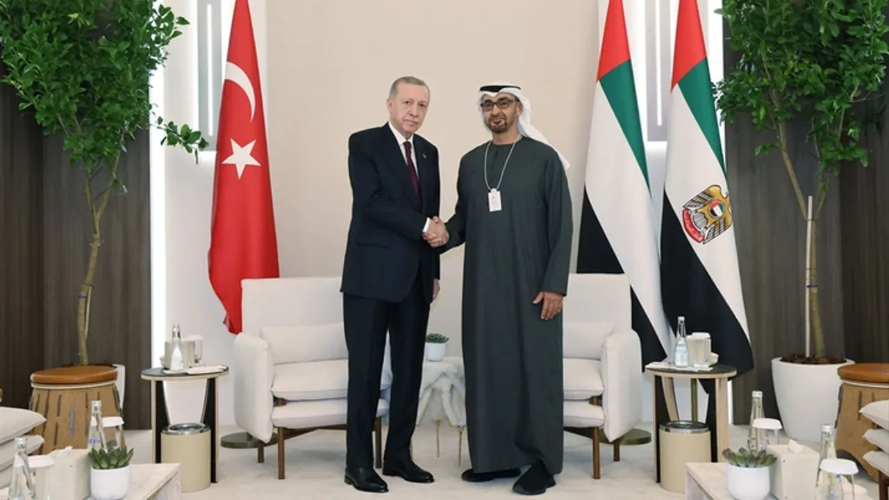 Cumhurbaşkanı Erdoğan Dünya Hükümetler Zirvesi'nde! BAE lideri Al Nahyan ile görüştü