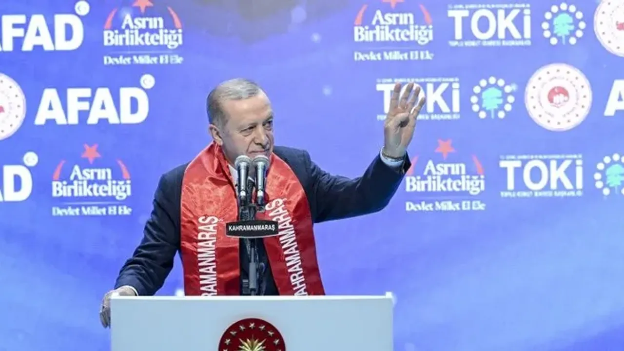 Cumhurbaşkanı Erdoğan: Asrın felaketini asrın dayanışması ile atlattık