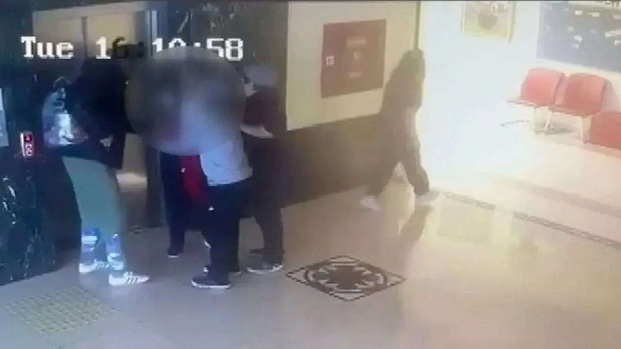Okulda Koluna Kapı Kolu Saplanan 12 Yaşındaki Öğrenci Yaralandı, Bilirkişi Müdürü Asli Kusurlu Buldu