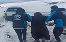 Yolu Karla Kaplı Köyde Kurtarma Operasyonu: Ekipler Hastaya Ulaştı