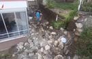 Şeyhcui Mahallesi’nde Duvar Çöktü, Ekipler Önlem Aldı