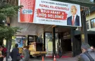 Abant'ta CHP Kampında Pankart Kriz: Kepçe Kapıda Kaldı
