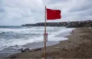 İstanbul'un İki İlçesinde Denize Girmek Yasaklandı!