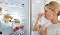 Buzdolabındaki Kötü Kokulara Limonla Pratik Çözüm
