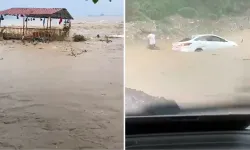 Antalya'daki şiddetli yağış, hayatı durma noktasına getirdi