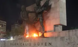 VİDEO HABER /Ankara Güvenpark’taki anıt ateşe verildi