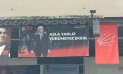 CHP'de kurultay için geri sayım başladı! Kılıçdaroğlu destekçilerinin salona astığı pankart sosyal medyada dalga konusu