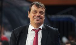 Ergin Ataman'dan tarihi başarı