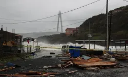 İstanbul Valiliği: Fırtınada bir kişi öldü