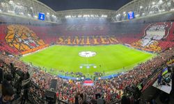 Galatasaray taraftarından 'Welcome to hell' koreografisi