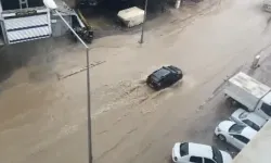 Mardin'de yollar göle döndü