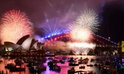 Dünya 2024'e 'merhaba' demeye başladı! Yeni Zelanda ve Avustralya görkemli bir şekilde yeni yıla girdi