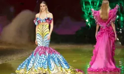 Antalya'da top model geçidi! Victoria Secret ve Türk mankenleri podyumda rüzgar gibi esti