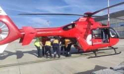 Baygınlık geçiren vatandaş helikopter ambulansla Van'a sevk edildi