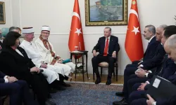 Cumhurbaşkanı Erdoğan'dan Türkiye'deki Atina Büyükelçiliği’ne ziyaret