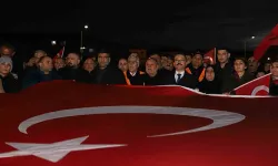 Iğdır'da dev Türk bayraklarıyla teröre lanet yürüyüşü yapıldı