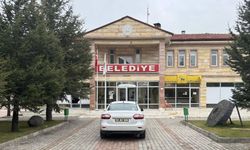 Nevşehir’de belediye kasası camdan atılarak çalındı