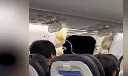 Havada büyük panik! Uçağın penceresi koptu, acil iniş yaptı