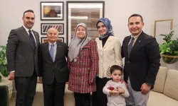 İlk Türk astronot Alper Gezeravcı uzay yolunda! Bakan Kacır aileyle bir araya geldi