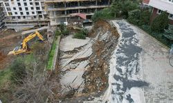 Üsküdar’da istinat duvarı çöktü, bina boşaltıldı