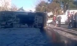 İzmir'de yolcu minibüsü devrildi! 5 yaralı