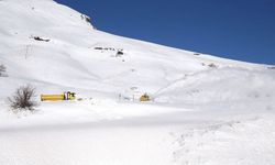 3 kentte ulaşıma kar ve tipi engeli: 69 yerleşim yerinin yolu kapandı