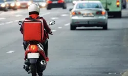Hava koşulları nedeniyle Çanakkale'nin 3 ilçesinde motosiklet sürücülerinin trafiğe çıkması yasaklandı!