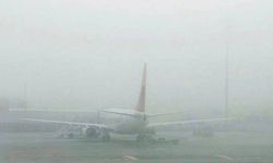 İzmir'de sis nedeniyle 16 uçak seferi iptal edildi