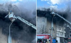 Sultangazi'de dört katlı fabrikada korkutan yangın: Ekipler olay yerine sevk edildi