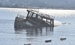 Muğla'da fırtına: 15 metrelik tekne battı
