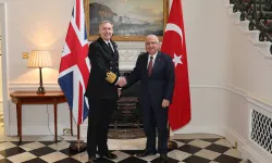 Bakan Güler, İngiltere Genelkurmay Başkanı Radakin ile görüştü