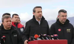 Enerji ve Tabii Kaynaklar Bakanı Alparslan Bayraktar Erzincan'daki son durumu açıkladı: "Toprağın taşınma süreci başladı