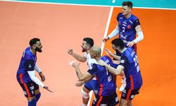 Halkbank çeyrek finalde