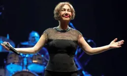 Nazan Öncel, yeni albümünü lansman konseriyle tanıttı