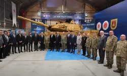 Kötü komşu Türkiye savunma sanayisini ev sahibi yaptı! Modernize edilen M60T tankları teslim edildi