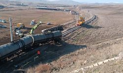 Kırıkkale'de yük treni raydan çıkmıştı: Demir yolu hattı ulaşıma açıldı