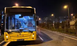 Başakşehir'de İETT otobüsünde dehşet! Şoförü kalp hizasından bıçakladı