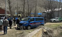 Bayburt'ta muhtarlık seçimi nedeniyle çıkan kavgada 1 kişi yaralandı