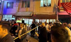 CHP ilçe başkanlığında seçim kutlamasında balkon çöktü: 1'i ağır, 4 yaralı