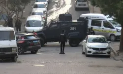 Gazi Mahallesi'nde suç örgütü liderinin dayısının 'hayır yemeği'ne silahlı saldırı