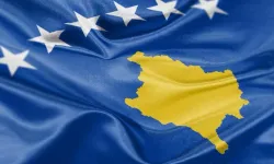 Kosova Kuzey Mitroviça'da Türkçe 'resmi kullanımda dil oldu