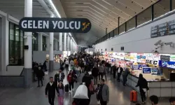 Ankara AŞTİ'de bayram yoğunluğu geç saatlerde de sürüyor