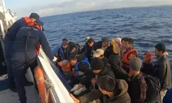 Ayvalık açıklarında 71 düzensiz göçmen yakalandı