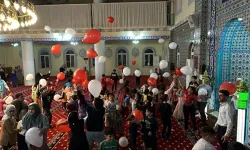 Hatay'da çocuklar ramazanın maneviyatını camideki etkinliklerle öğreniyor